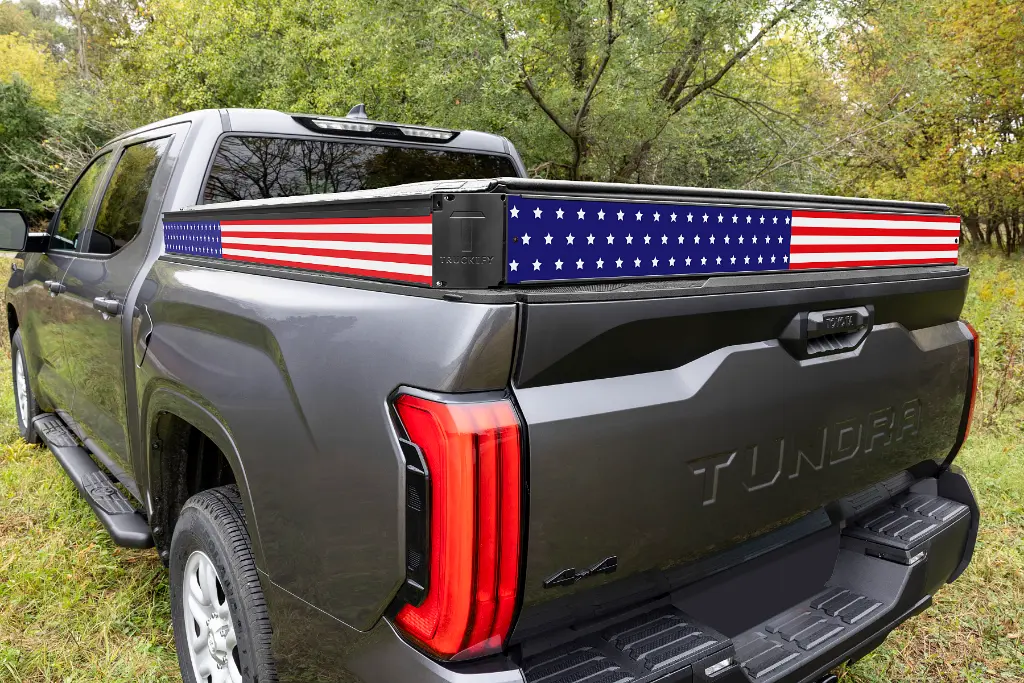 Tundra-CU3Qtr-flat-flag.webp